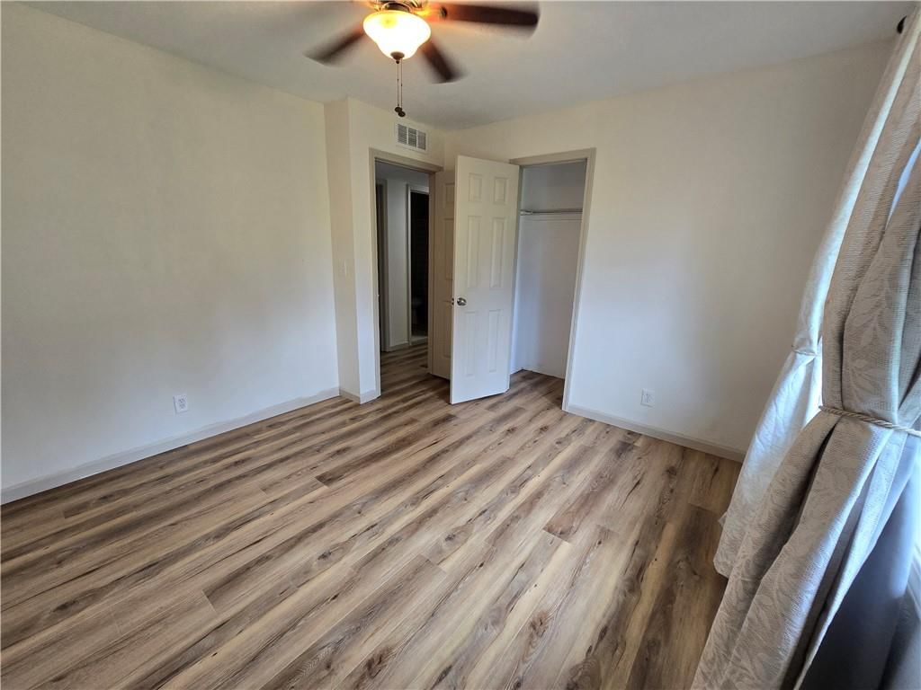 302 N Dement Street — photo 31