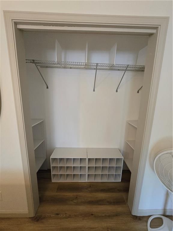 302 N Dement Street — photo 33