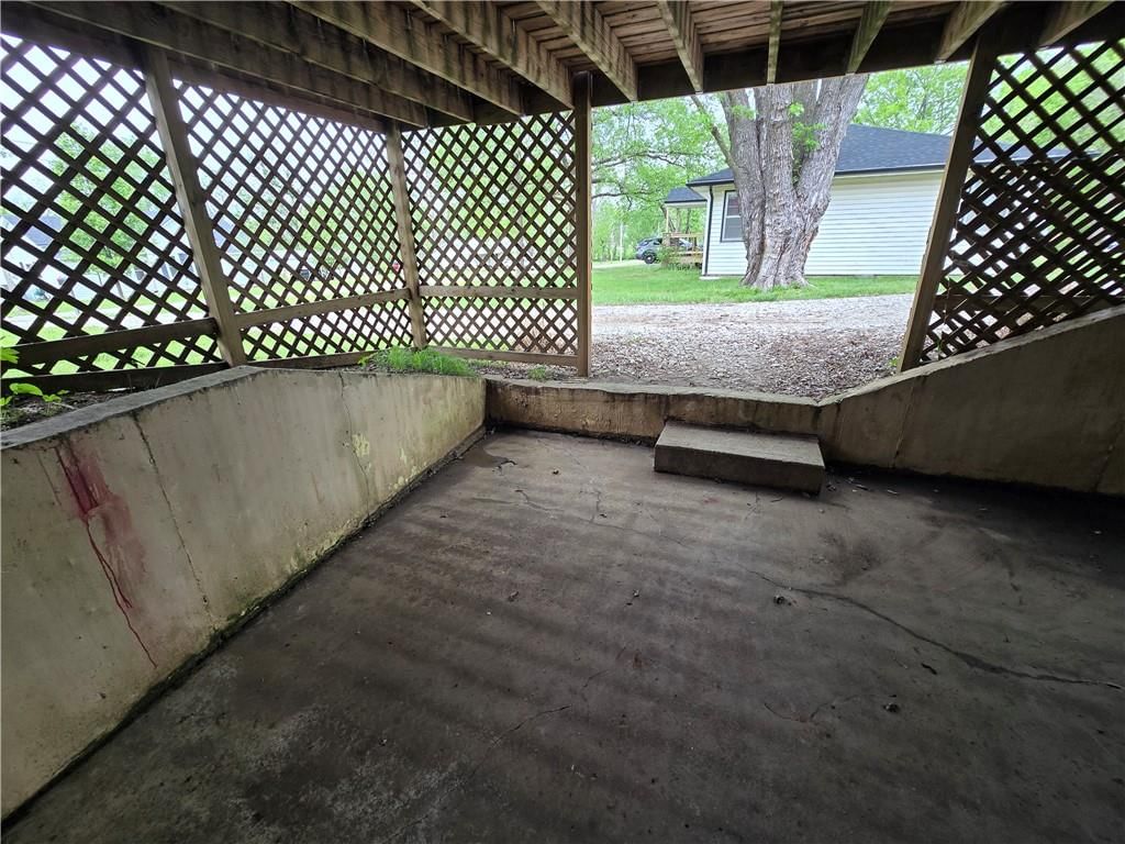 302 N Dement Street — photo 44