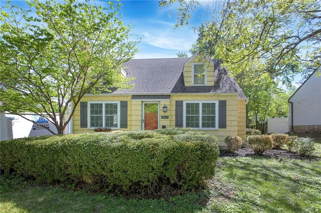 5831 WOODWARD Street — photo 2