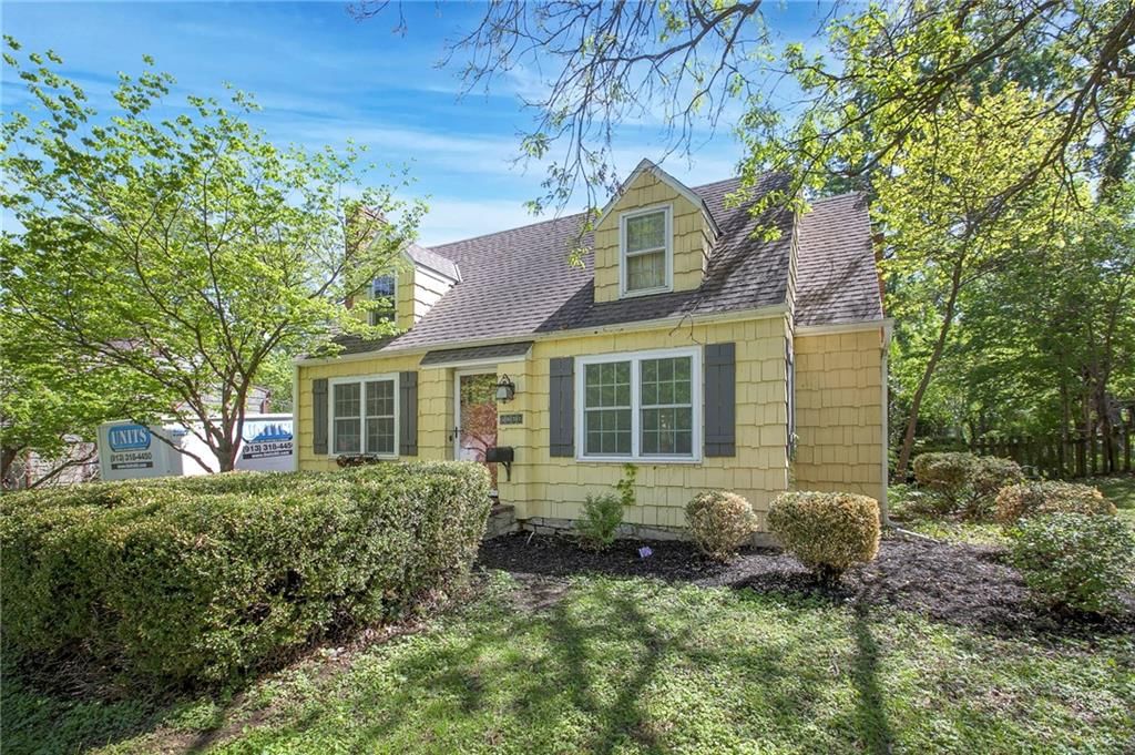 5831 WOODWARD Street — photo 3