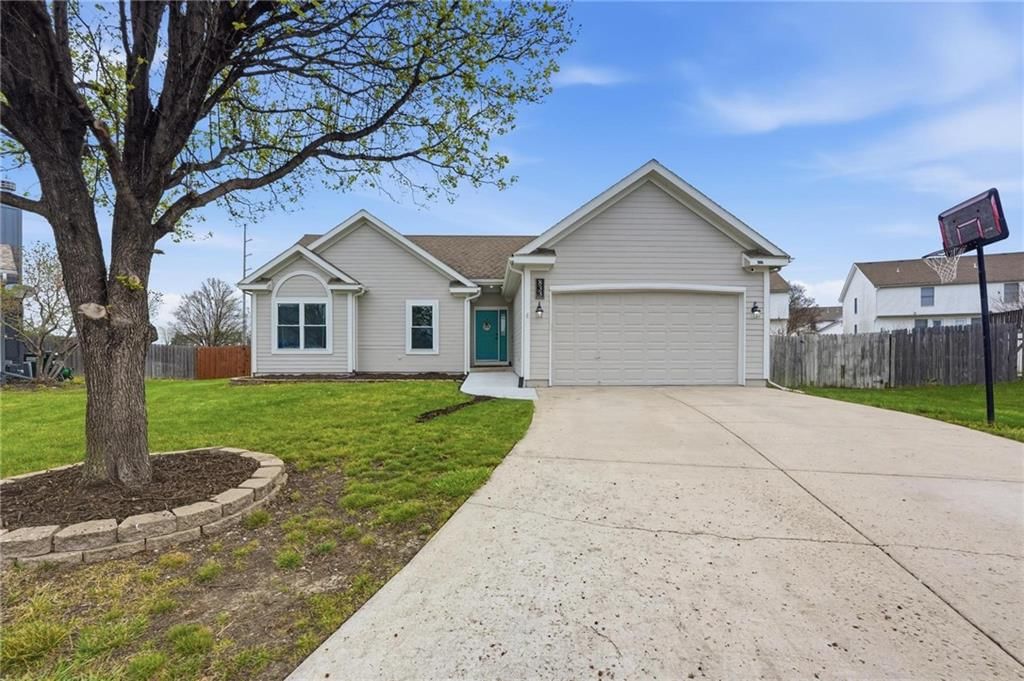 833 N Sumac Street — photo 3