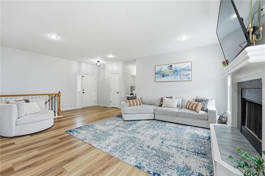 833 N Sumac Street — photo 7