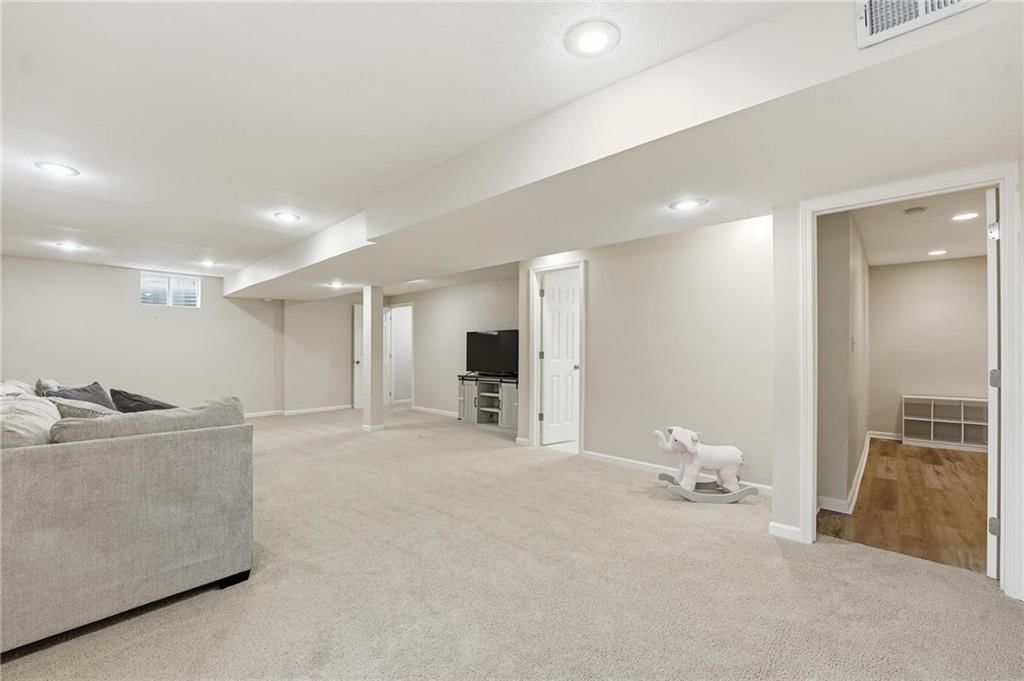833 N Sumac Street — photo 25