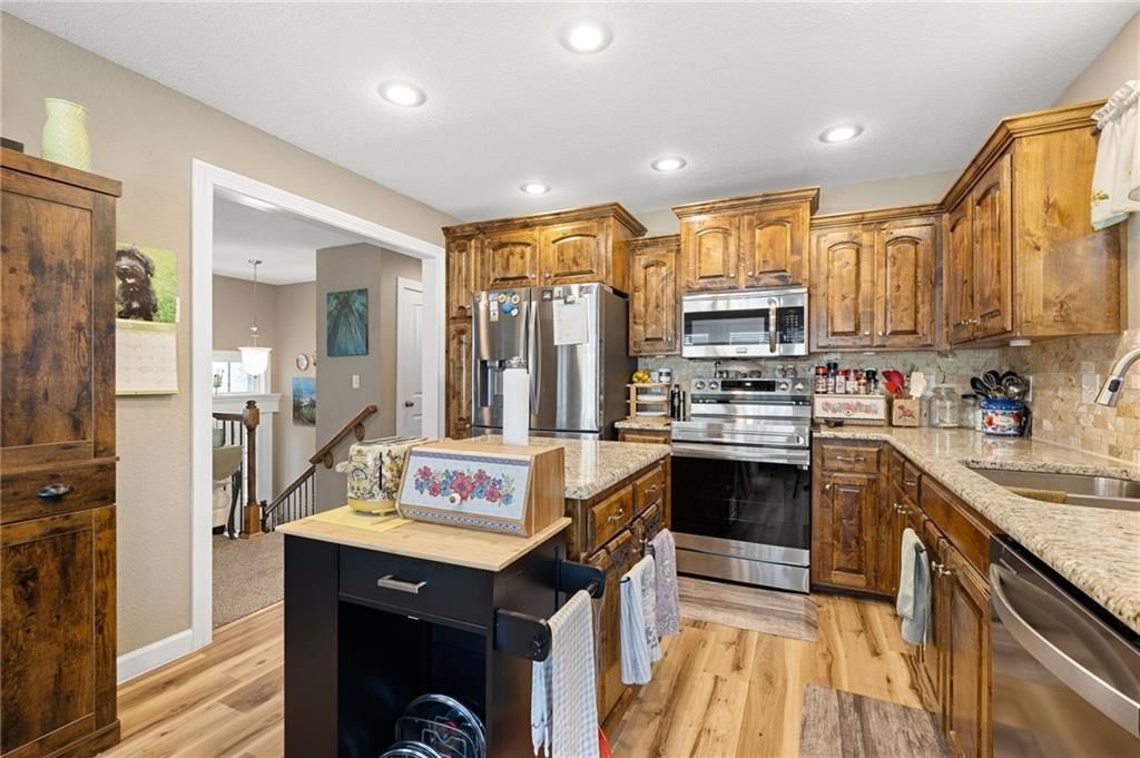 1505 Emerald Way — photo 11