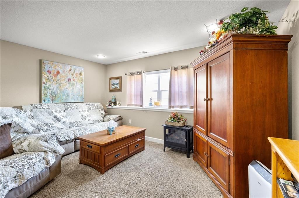 1505 Emerald Way — photo 24