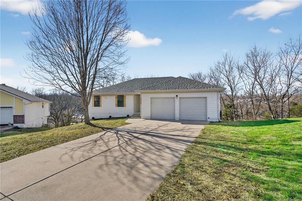 2619 SW Morningside Drive — photo 3