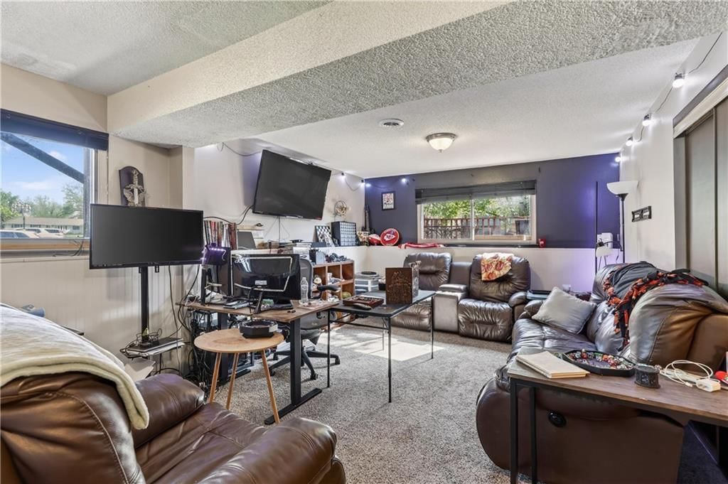 500 Catalina Street — photo 25