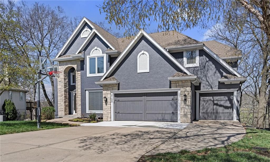 2100 SW Walden Drive — photo 2