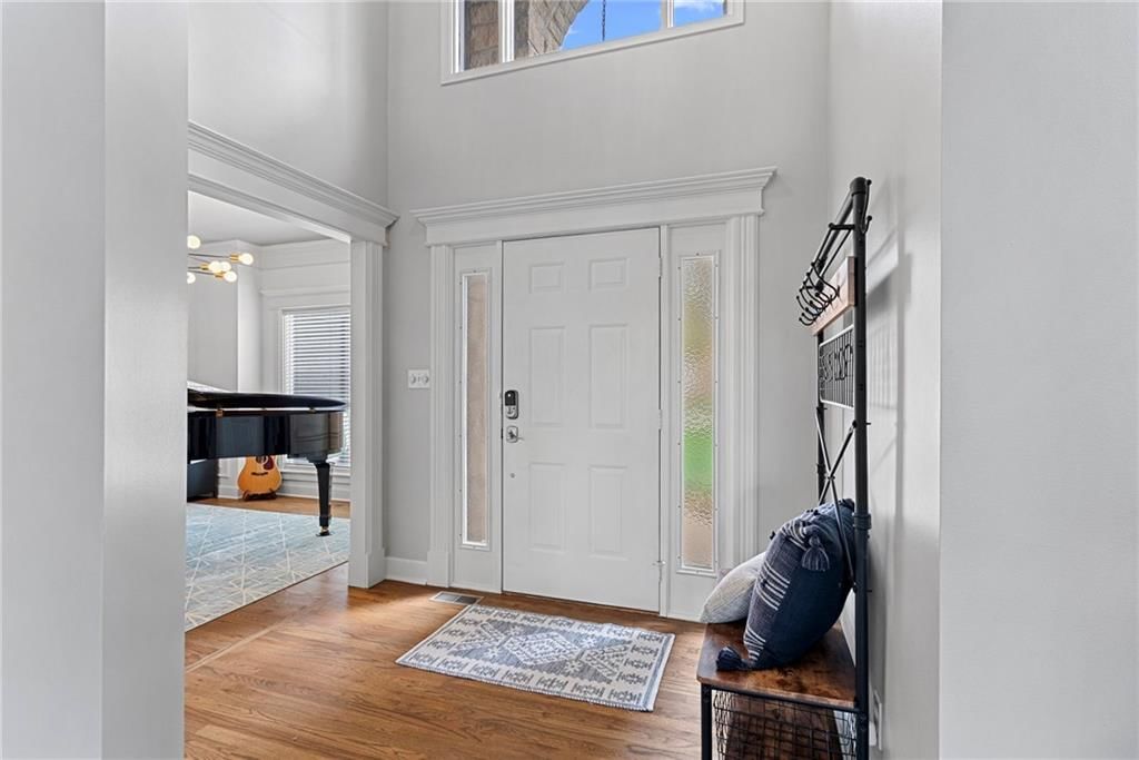 2100 SW Walden Drive — photo 3