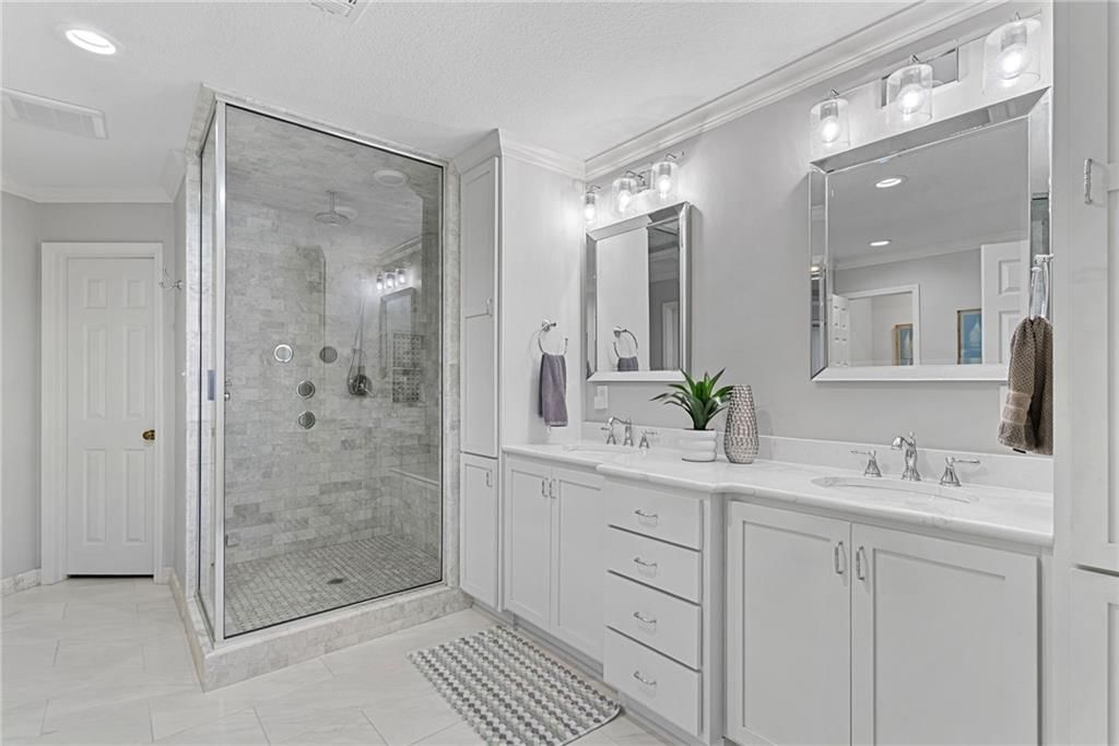 2100 SW Walden Drive — photo 26