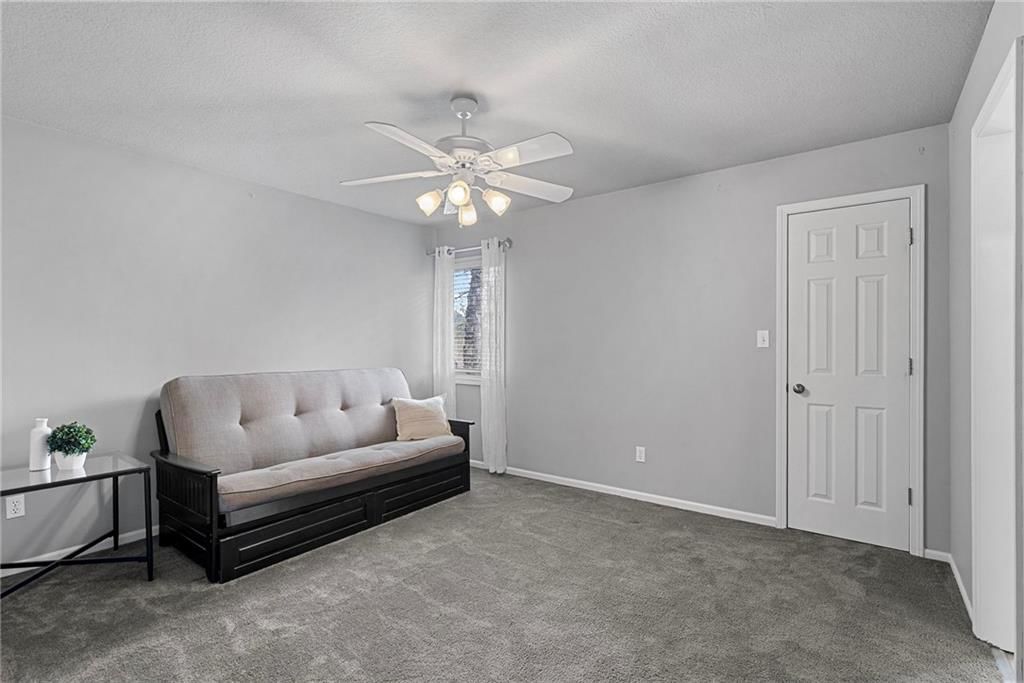 2100 SW Walden Drive — photo 34