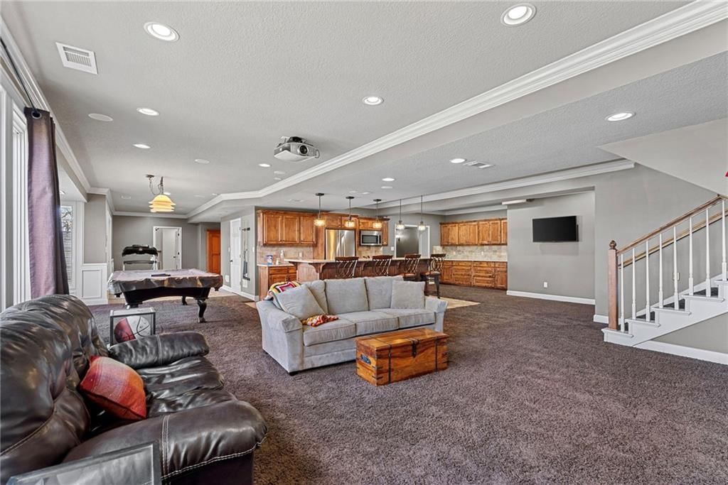 2100 SW Walden Drive — photo 40