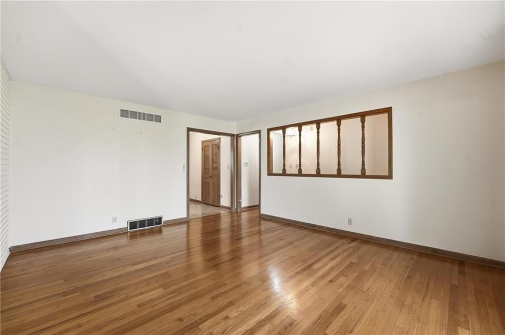206 NW Woodbine Avenue — photo 17