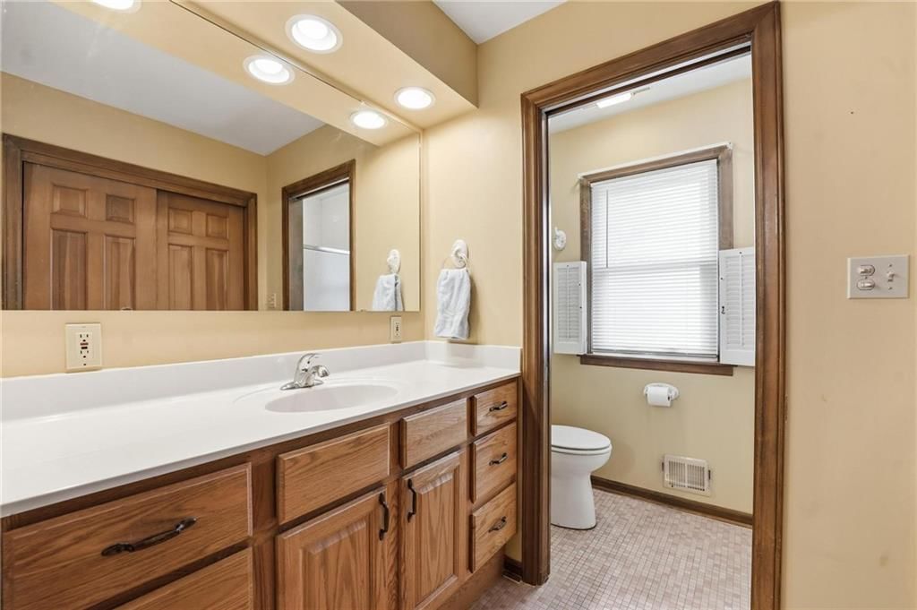 206 NW Woodbine Avenue — photo 20