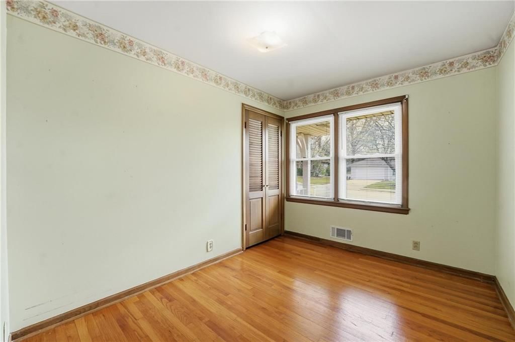 206 NW Woodbine Avenue — photo 21
