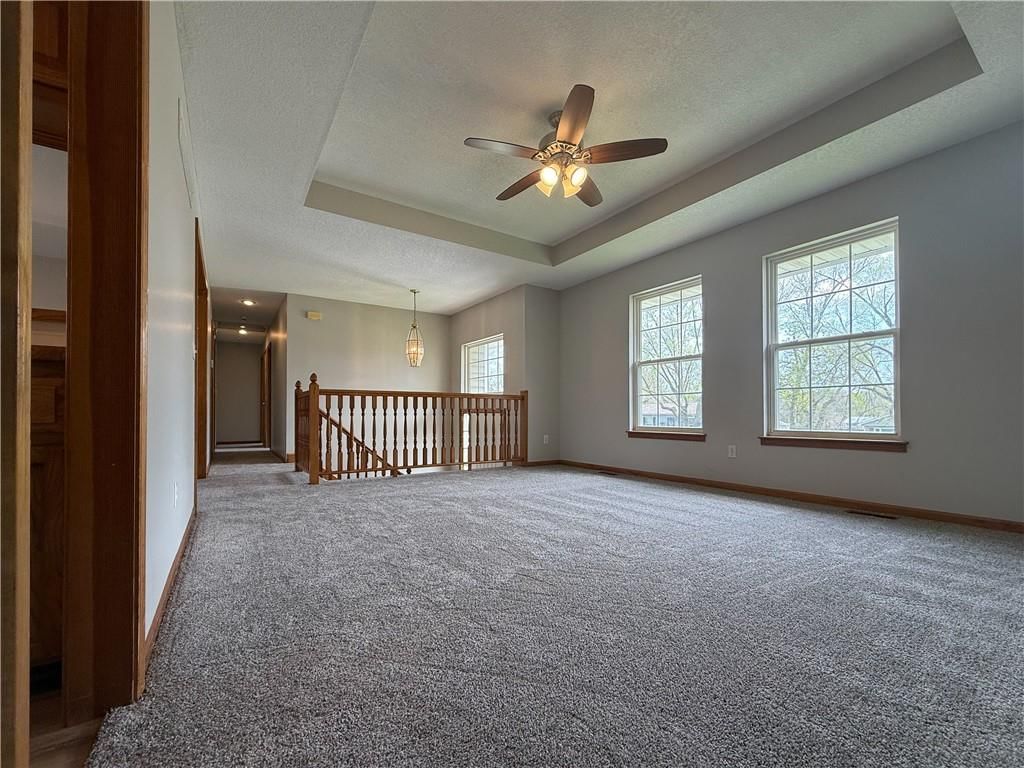 11124 N Locust Street — photo 3
