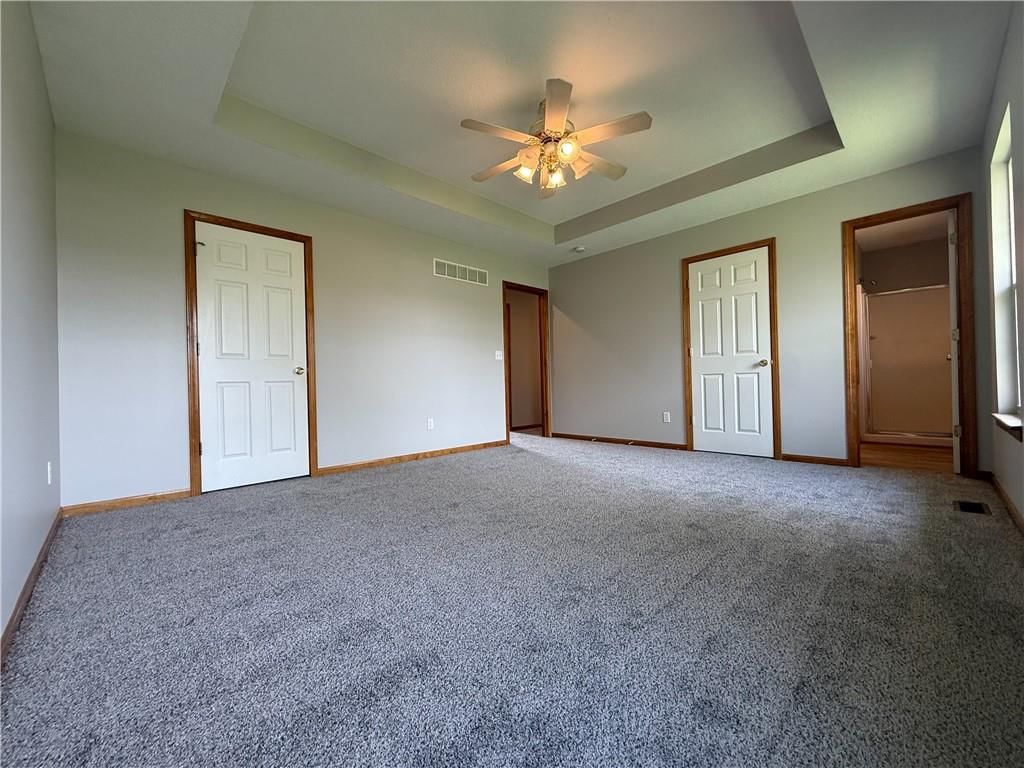 11124 N Locust Street — photo 8