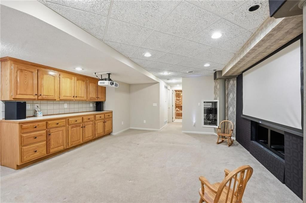 15808 Rosewood Street — photo 62