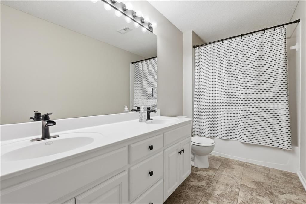 645 N Pine Circle — photo 19