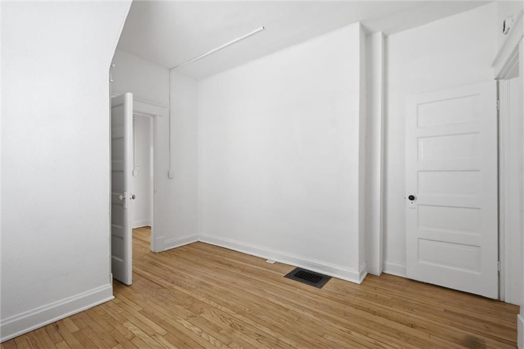 4008 Charlotte Street — photo 6