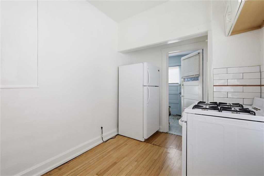 4008 Charlotte Street — photo 9
