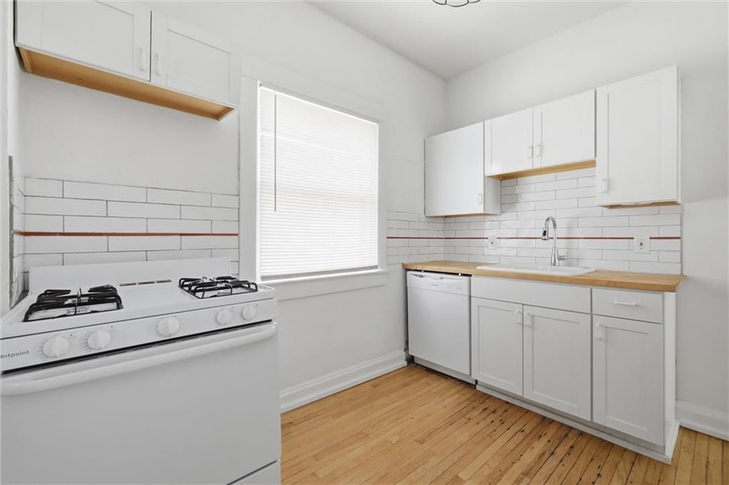 4008 Charlotte Street — photo 10