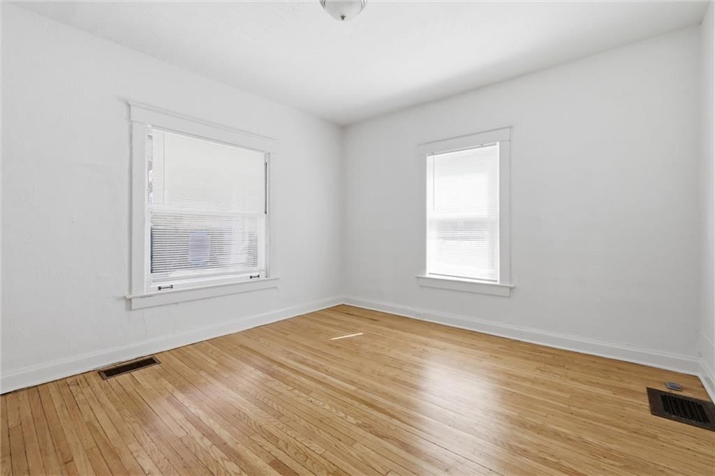 4008 Charlotte Street — photo 15