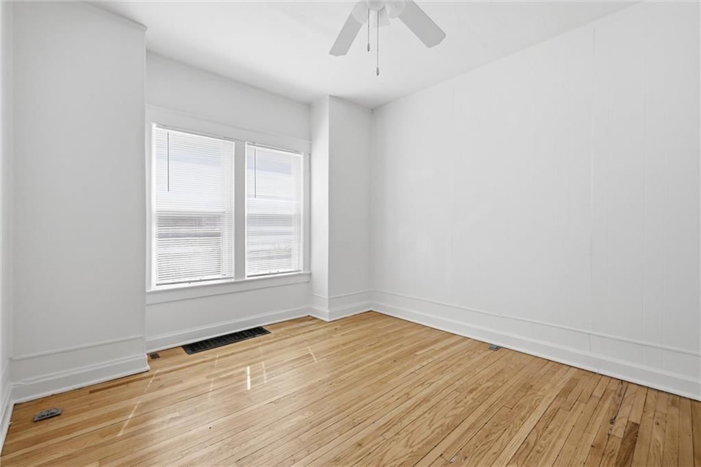 4008 Charlotte Street — photo 16