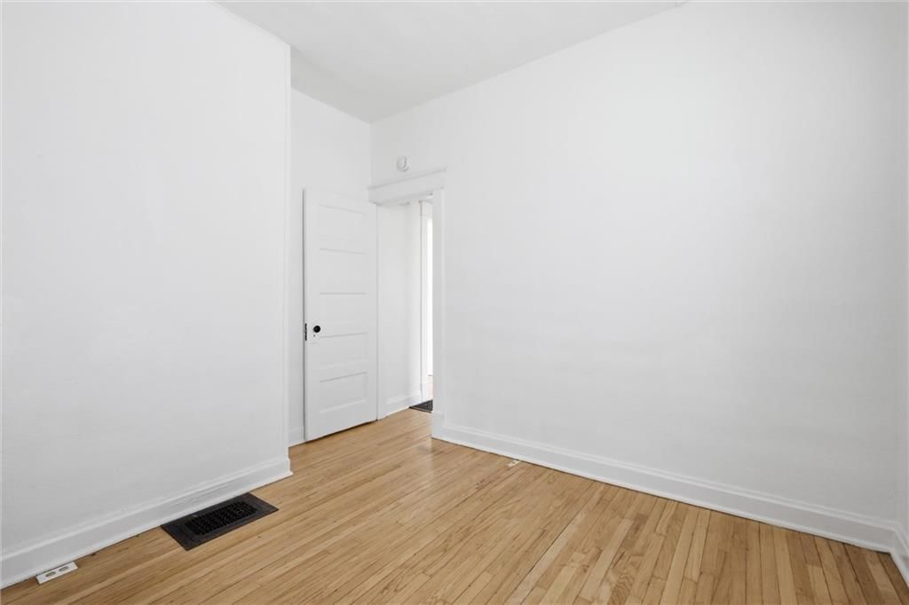 4008 Charlotte Street — photo 18