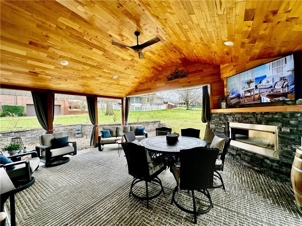 Photo 48 of 59 - 186 N Sunset Drive, Maryville, MO 64468