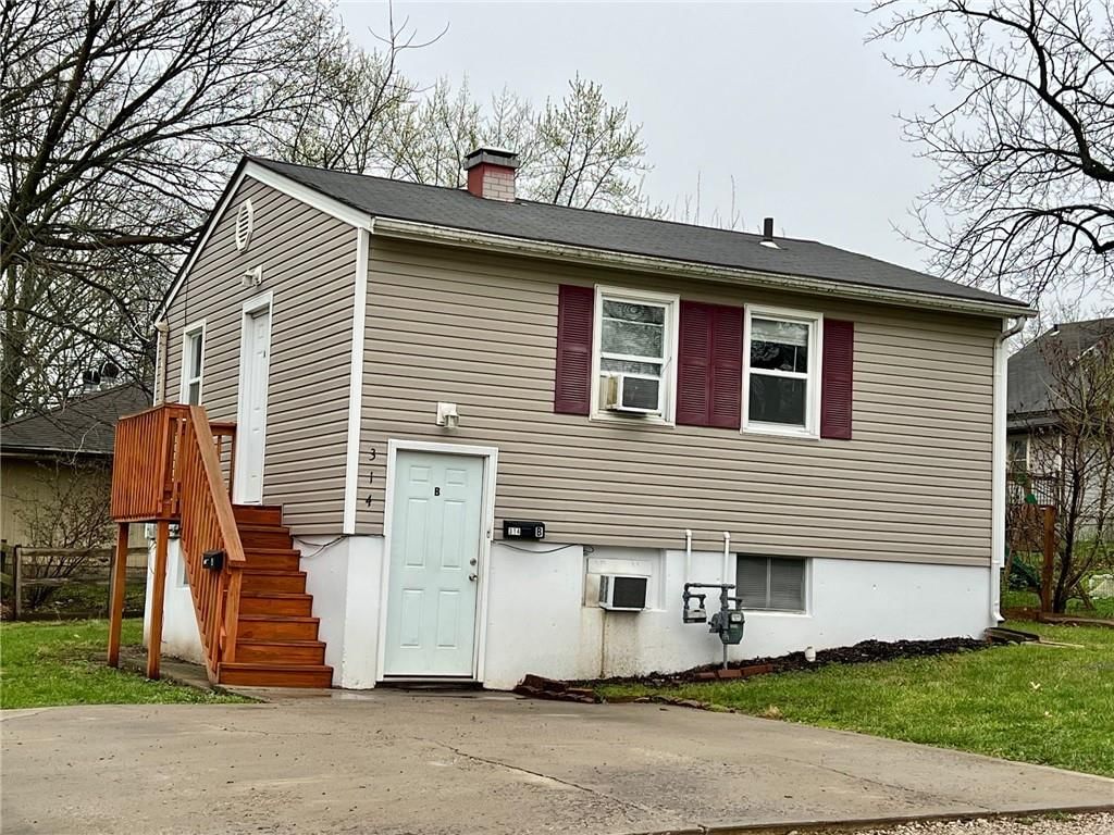 314 S Russell Street, Odessa, MO