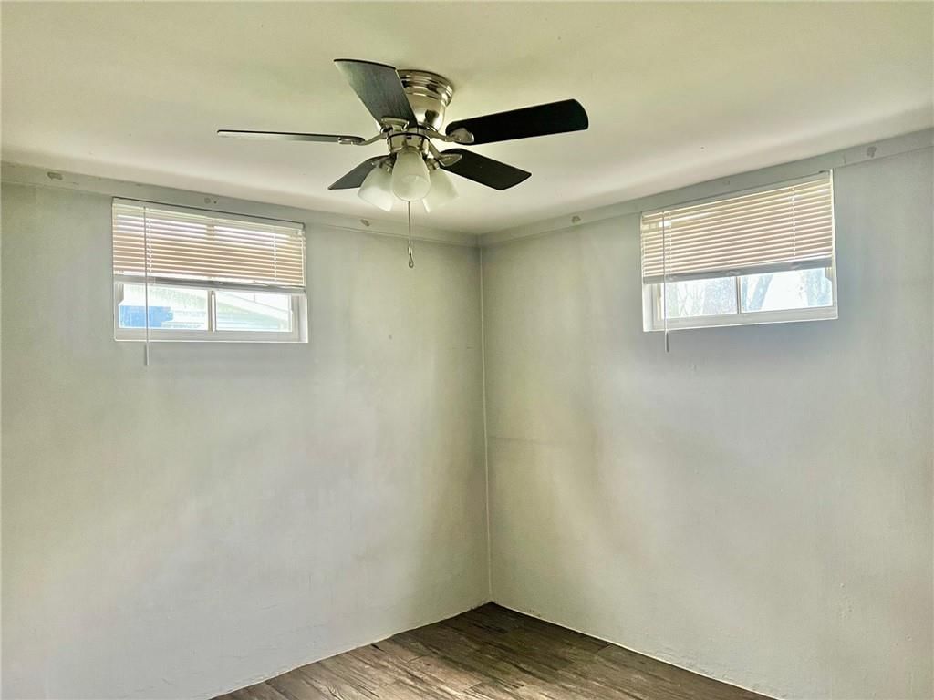 314 S Russell Street — photo 9