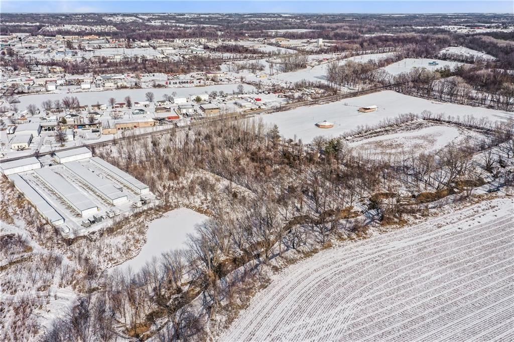 211 SE Old US 40 Highway — photo 14