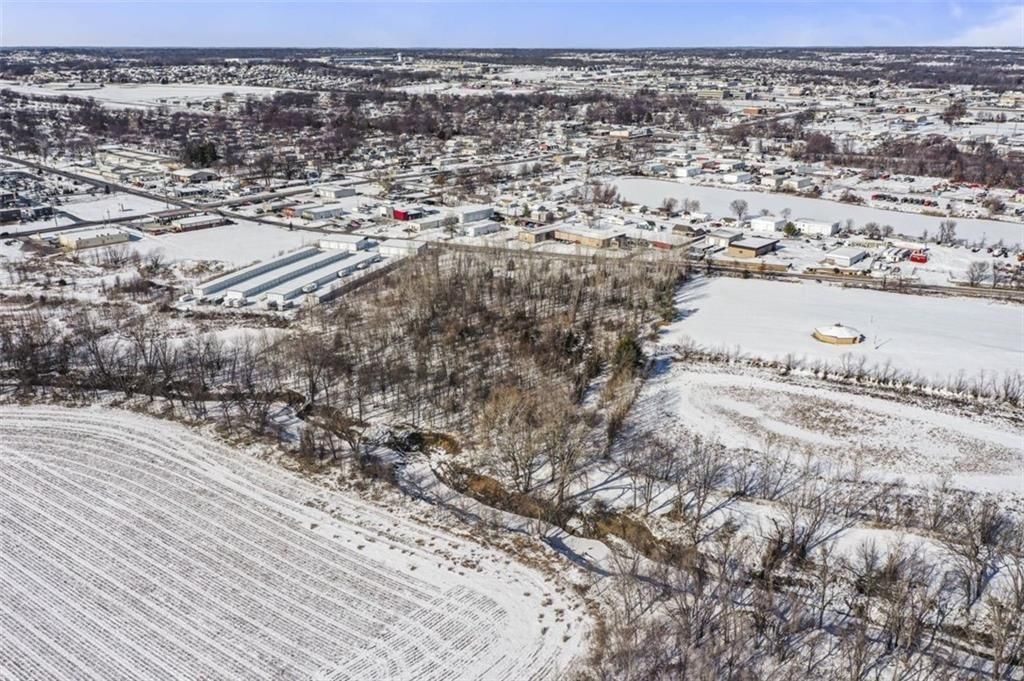 211 SE Old US 40 Highway — photo 34