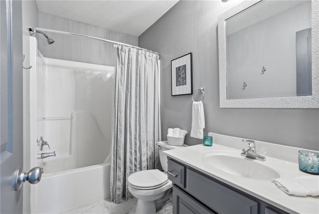 11209 N DITMAN Avenue — photo 16