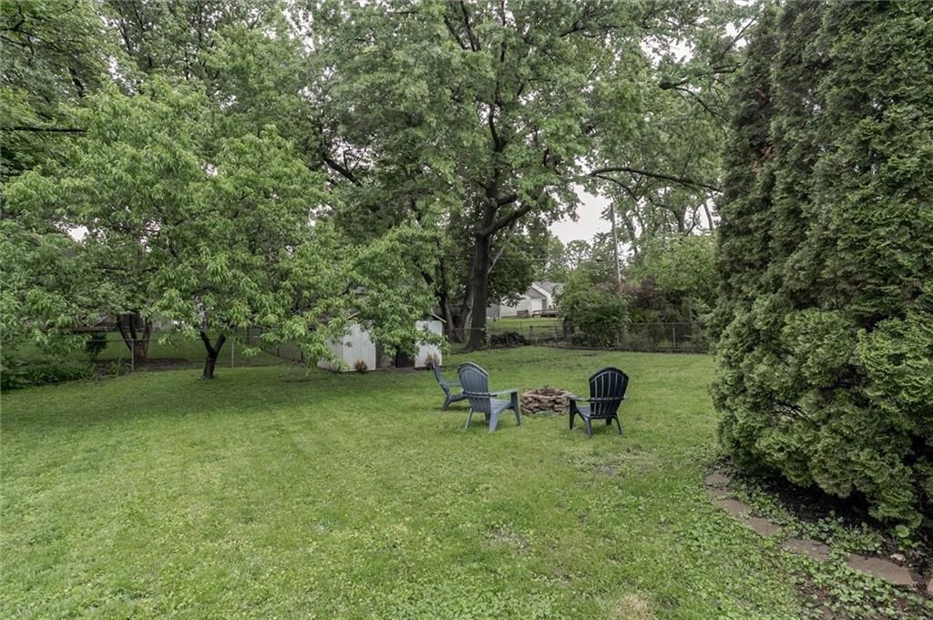 8309 Belleview Avenue — photo 22
