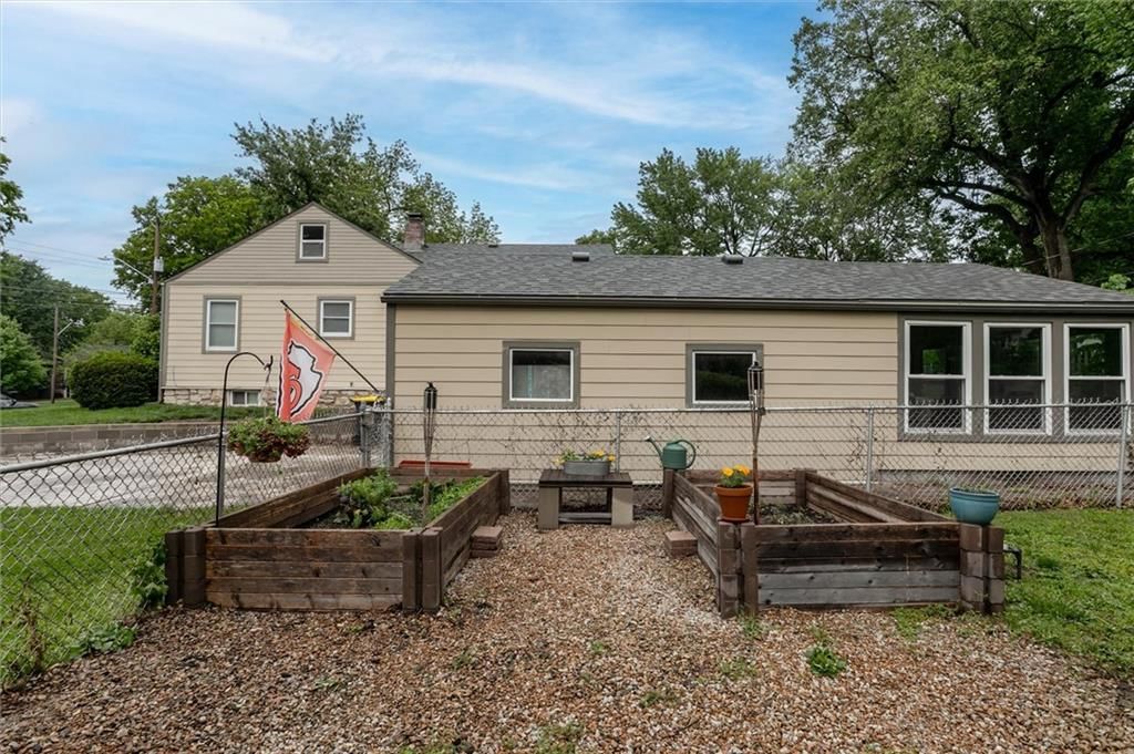 8309 Belleview Avenue — photo 23