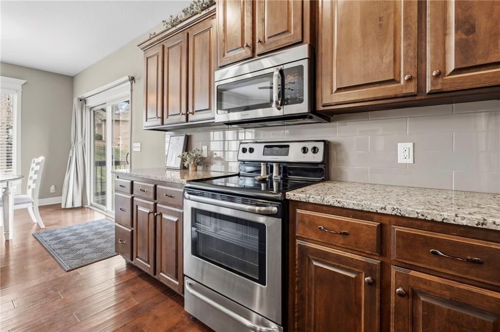 1021 SE Carmine Court — photo 5