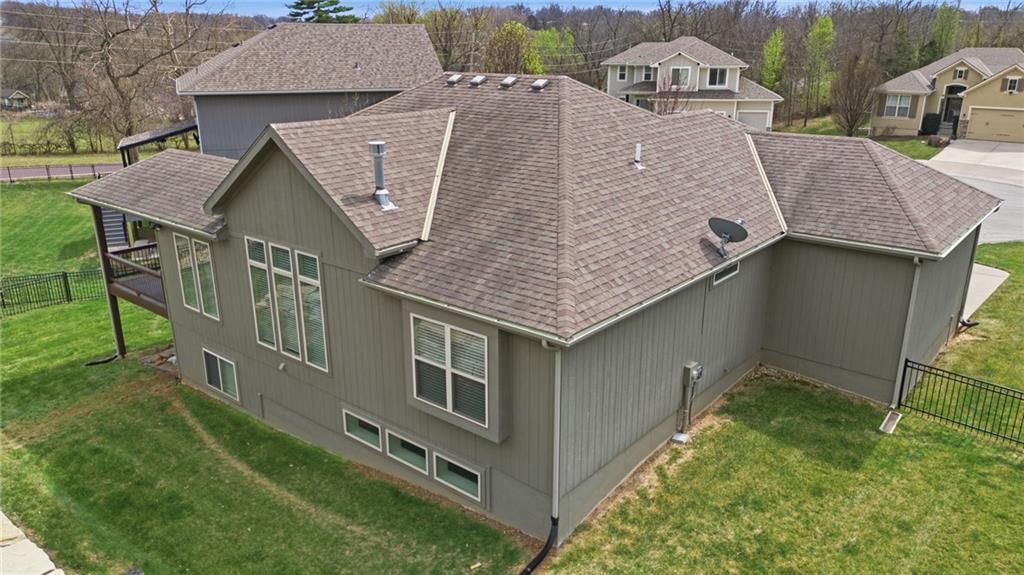 1021 SE Carmine Court — photo 38