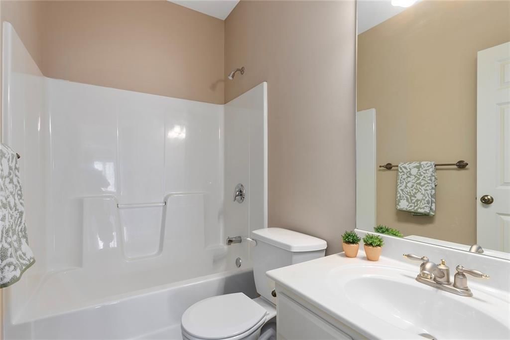 8915 NE 94th Terrace — photo 16