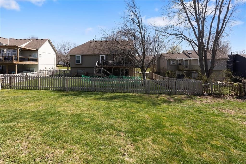 109 SW Drew Lane — photo 38