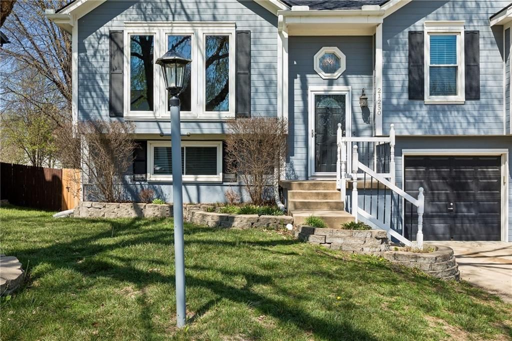 21250 W 124th Street — photo 4