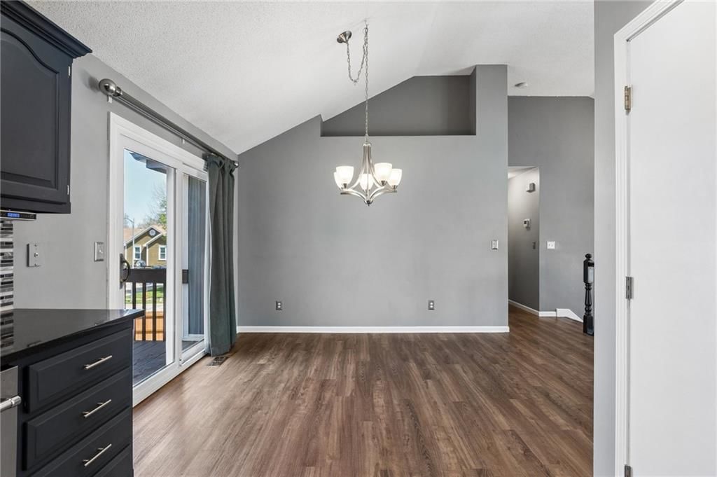 21250 W 124th Street — photo 8