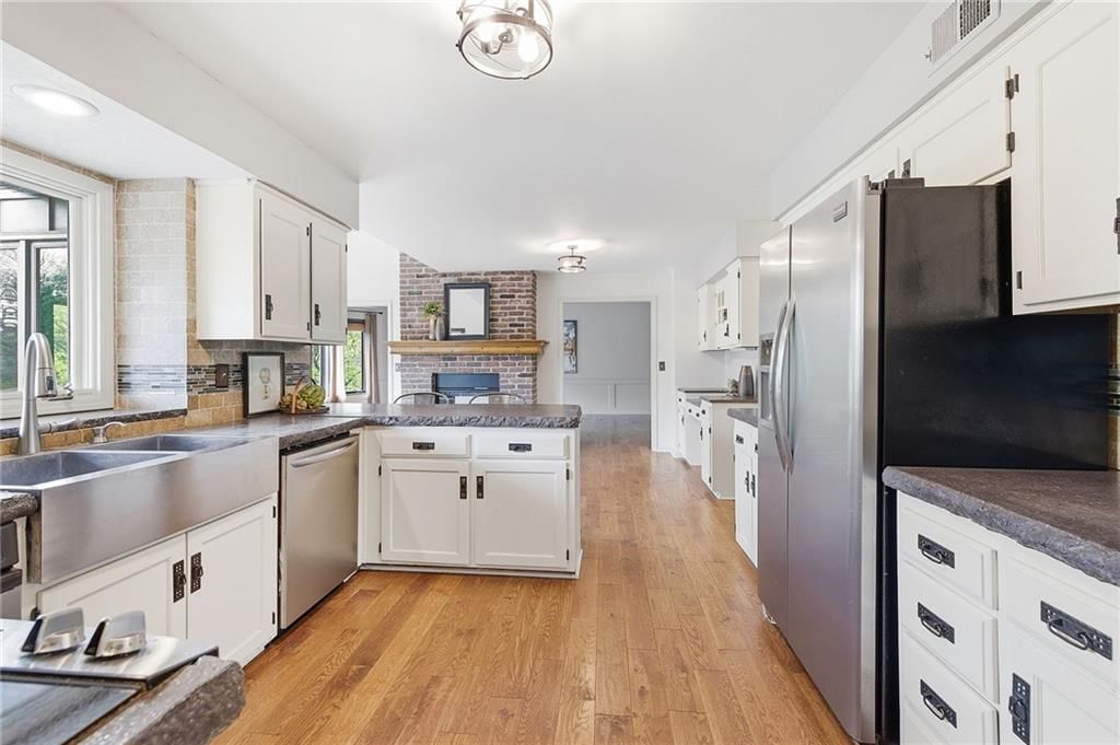 18325 Aberdeen Street — photo 20