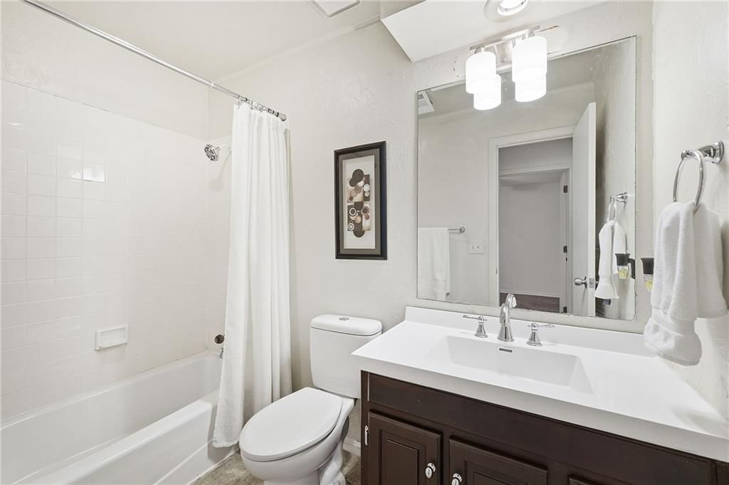 18325 Aberdeen Street — photo 35