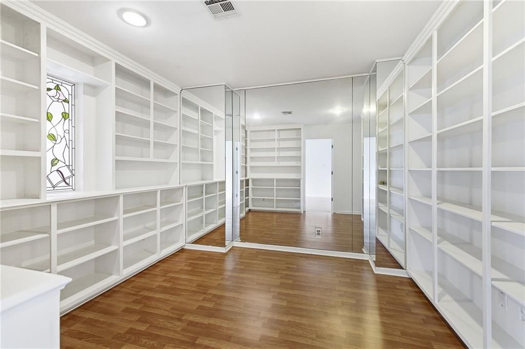 18325 Aberdeen Street — photo 36