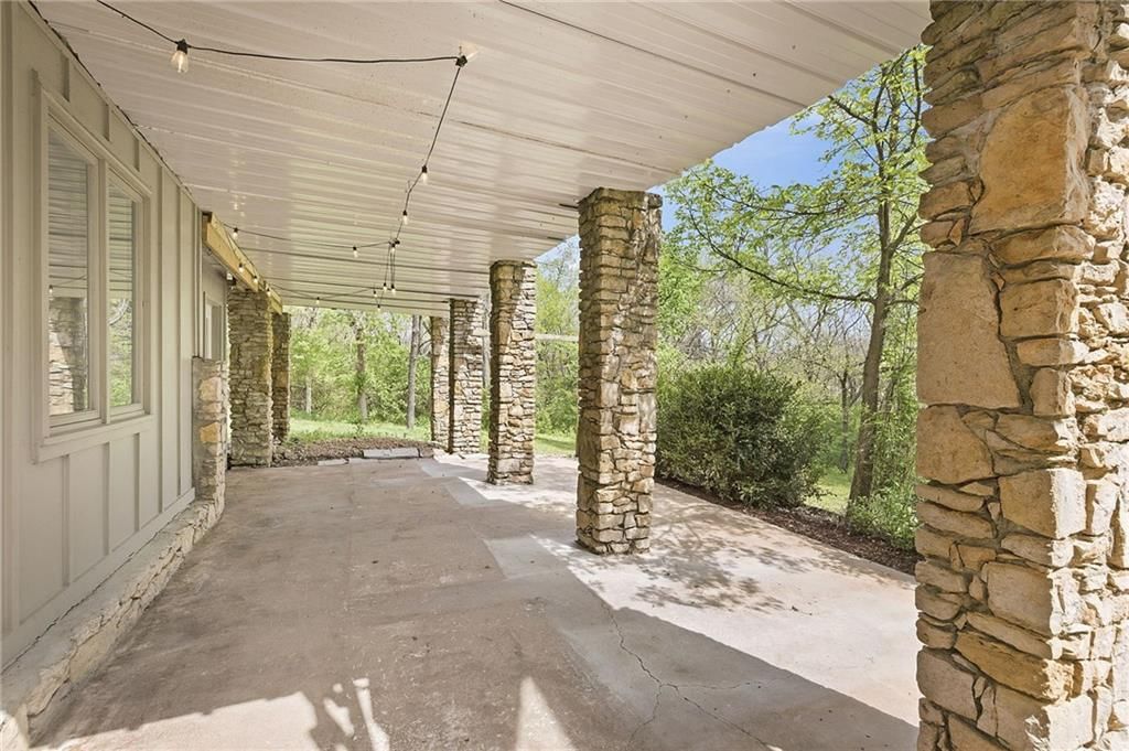 18325 Aberdeen Street — photo 46