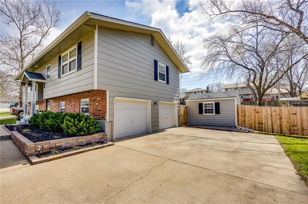 2909 W 26th Street — photo 35