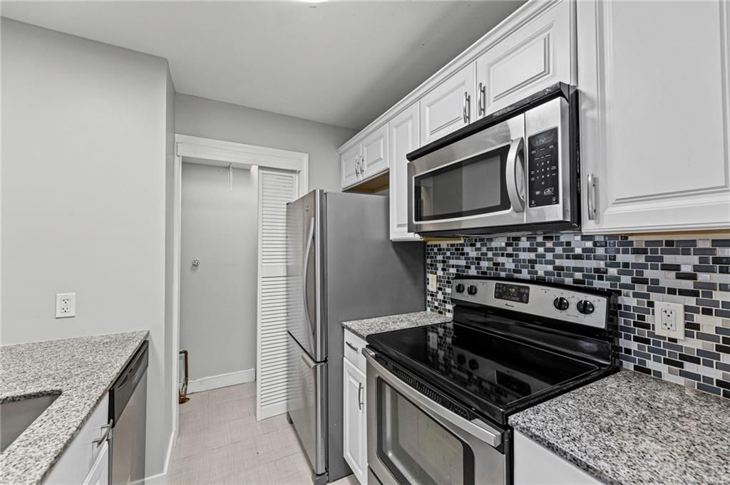 11903 W 58th   Unit H Place — photo 9